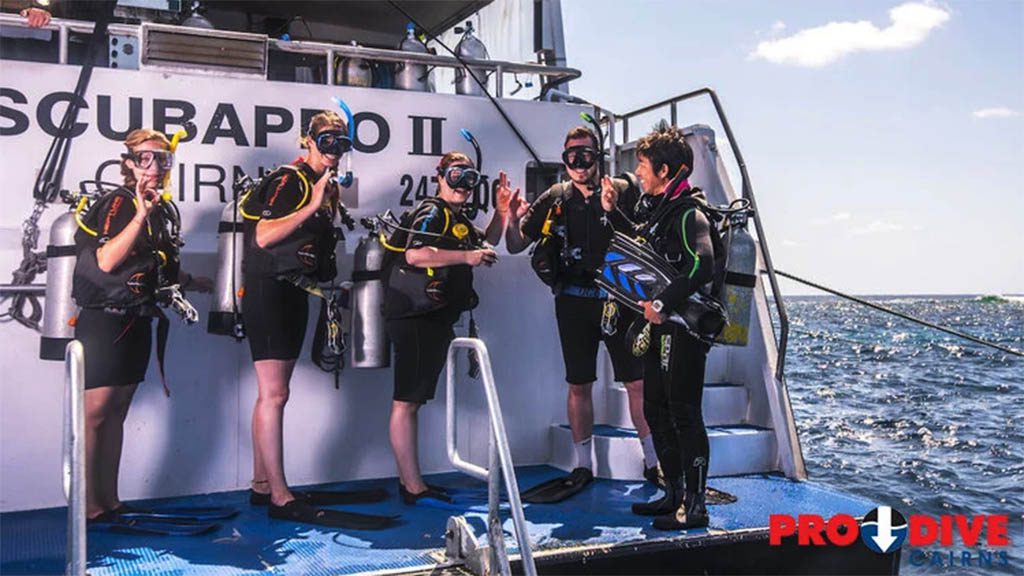 Pro dive cairns scubapro liveaboard