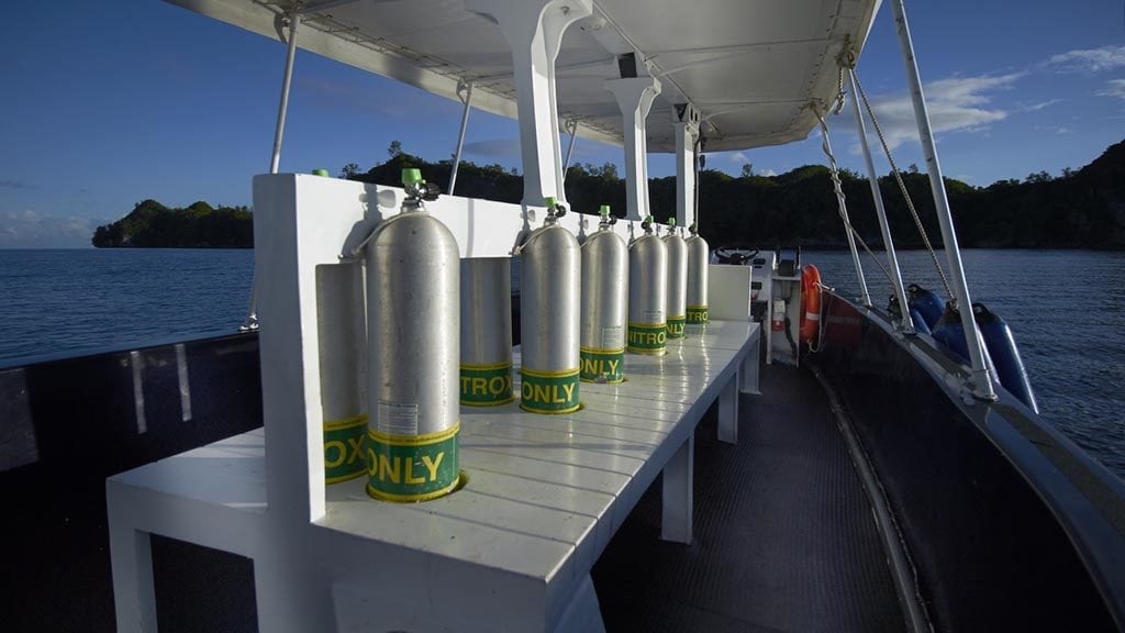 Solitude one liveaboard koror palau puerto princesa palawan philippines dive tender