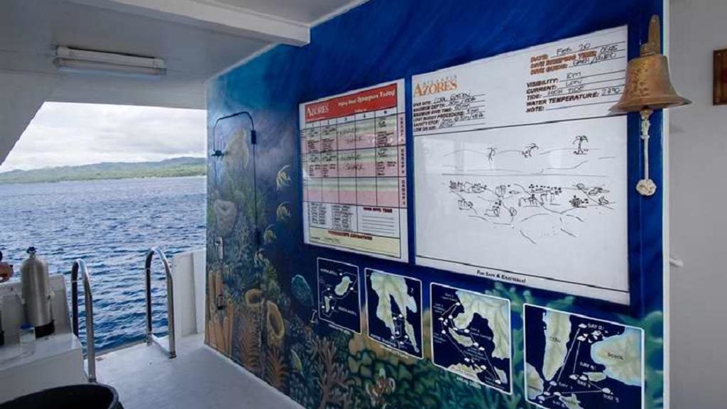 Atlantis azores bohol cebu malapascua tubbataha philippines dive deck