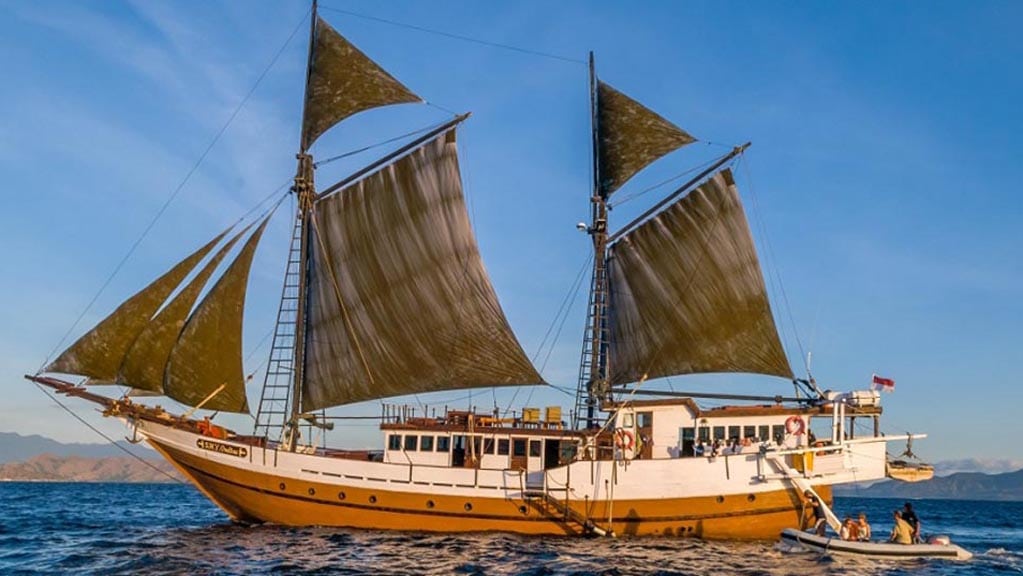 Ondina liveaboard | komodo raja ampat indonesia cruising