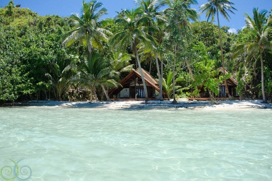 Misool eco resort batbitim island raja ampat indonesia villa santai beachfront
