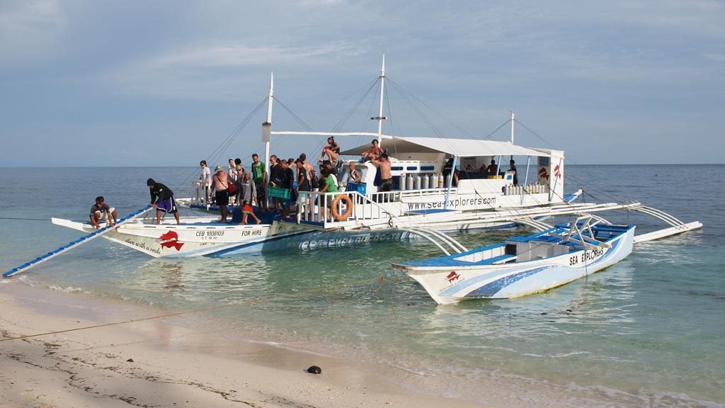 Sea explorers malapascua ocean vida beach resort malapascua philippines banka boat