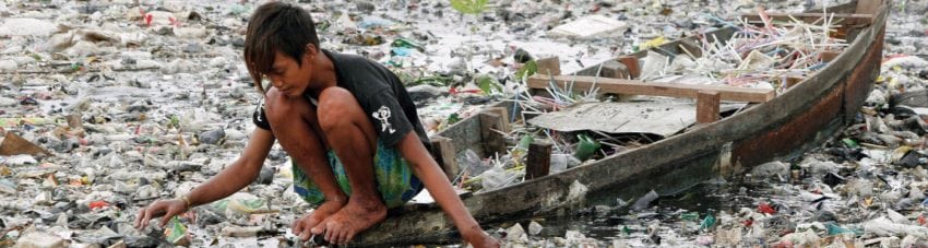 Join the #PlasticResistance and win a dive holiday in Raja Ampat!