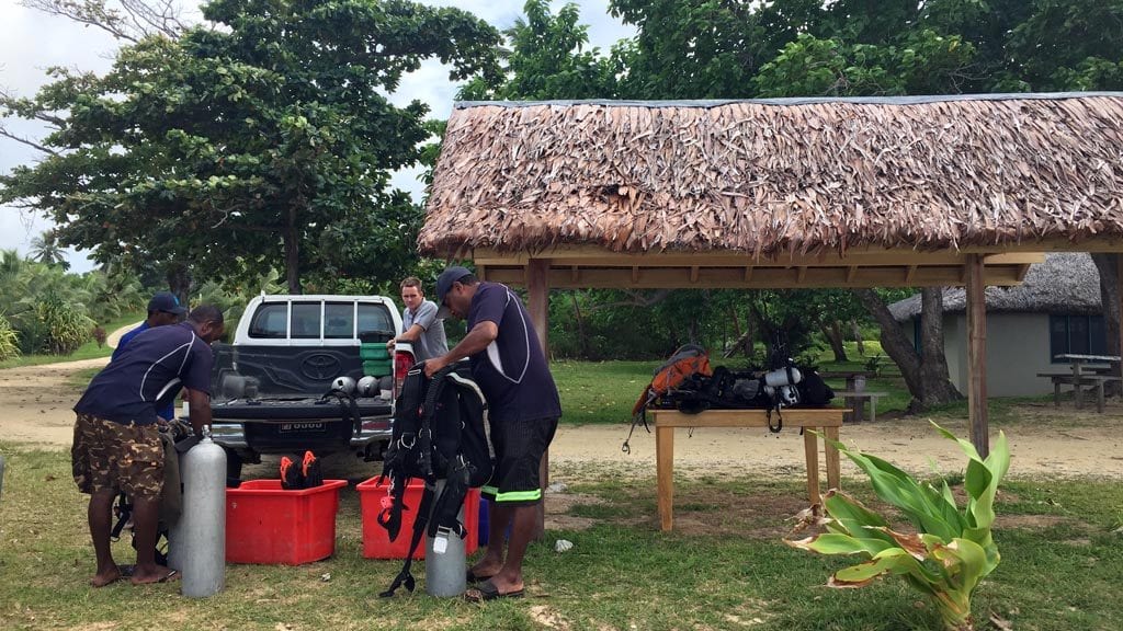 Pacific dive at espiritu hotel santo vanuatu setting up gear