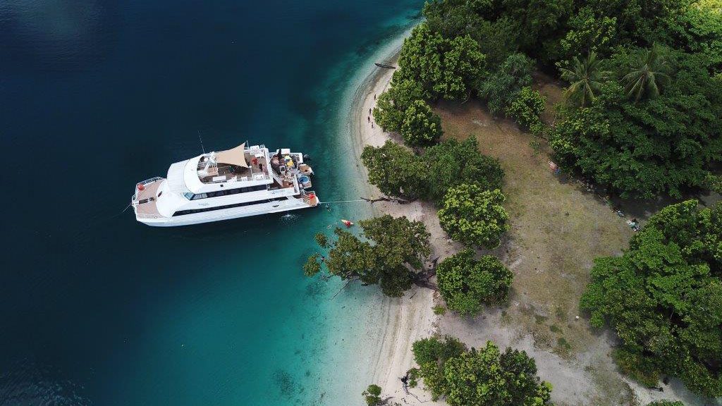 PNG dive liveaboard MV Oceania