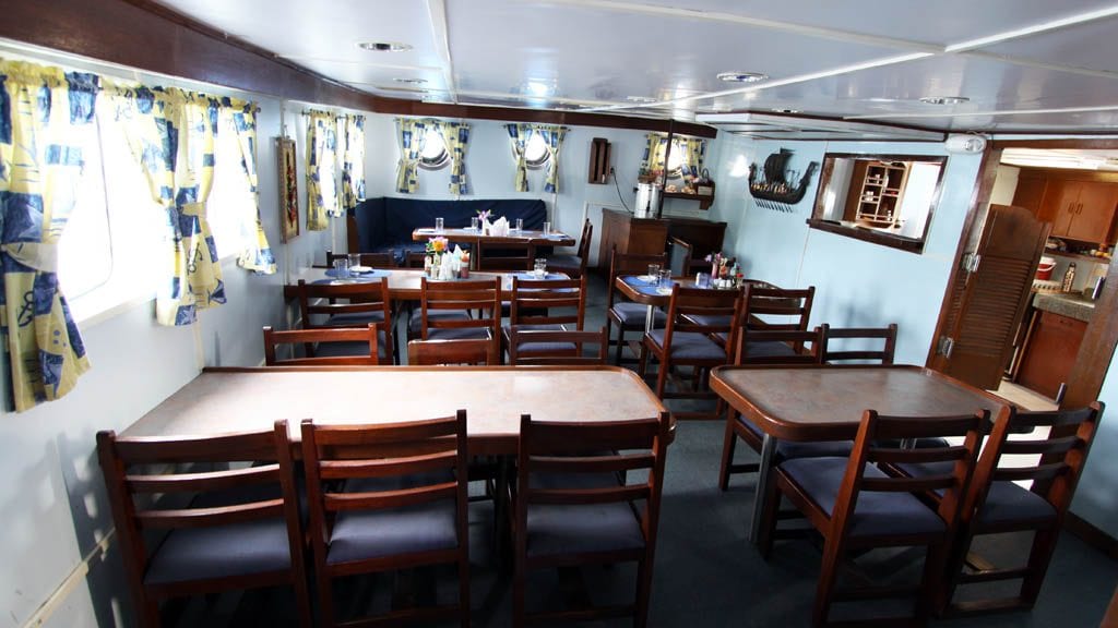 Ss thorfinn liveaboard truk dining area