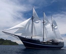 Dewi nusantara liveaboard under sail raja ampat indonesia mrec