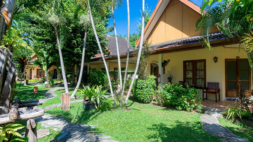 2 sea bees palm gardens resort phuket thailand bungalows