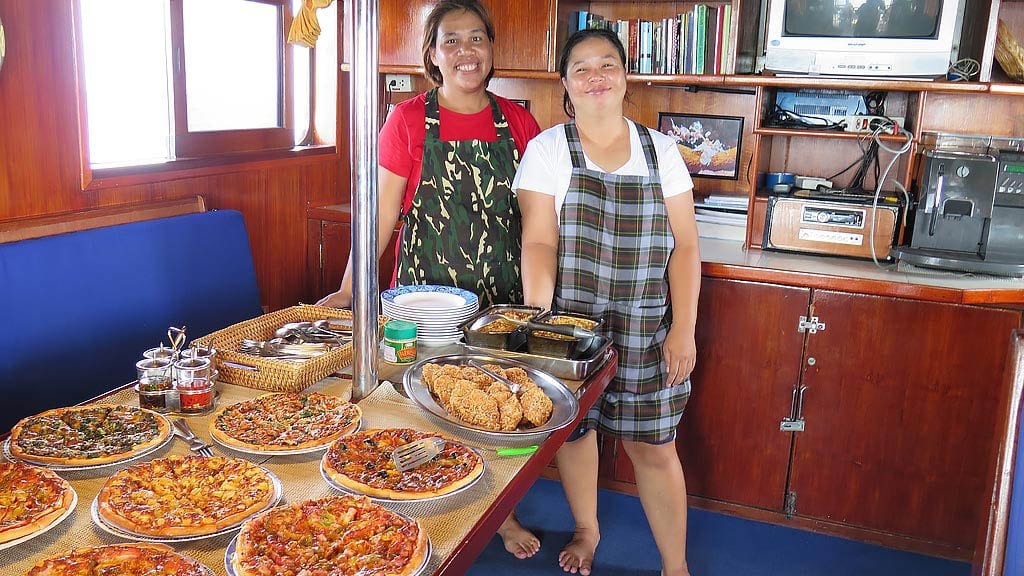 Sea bees liveaboard similan islands surin islands thailand lunchtime spread