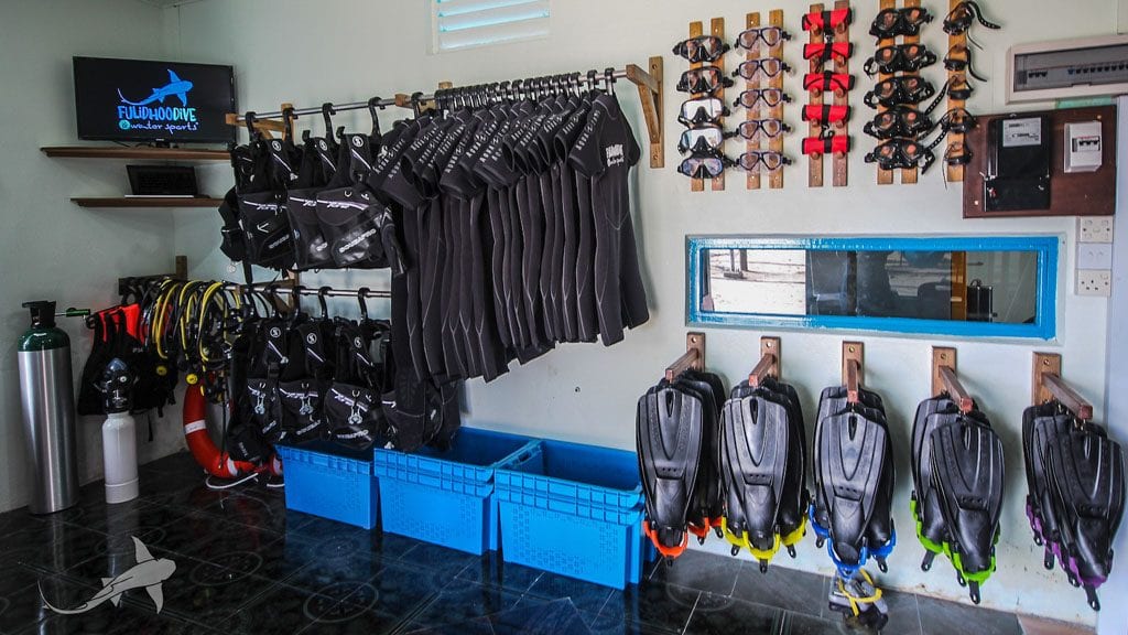 Fulidhoo dive equipment