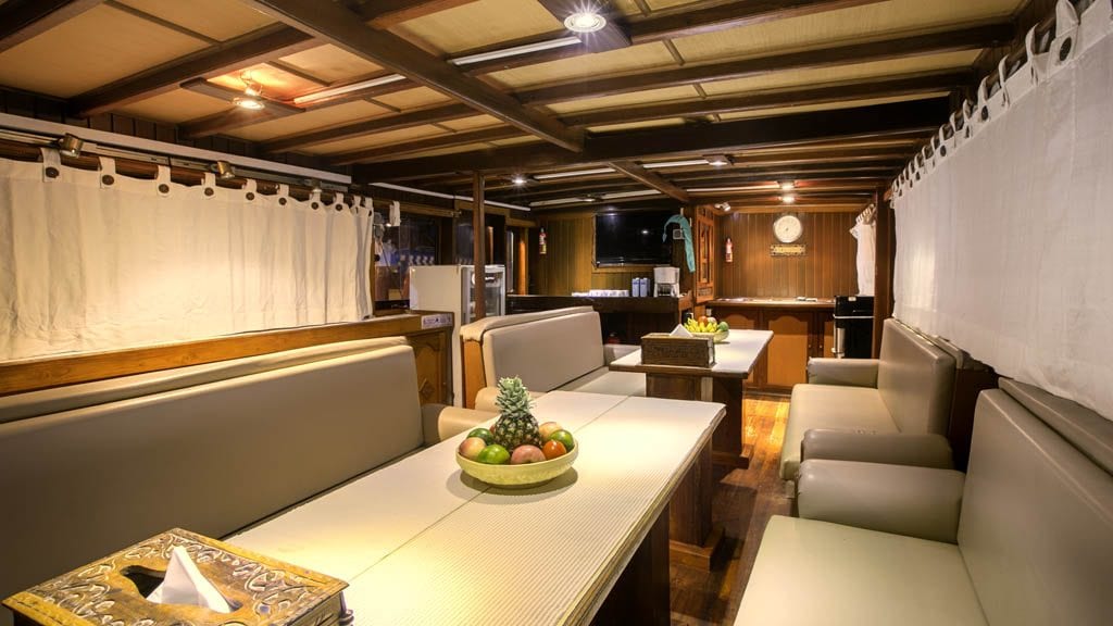 Tarata liveaboard, komodo national park, from labuan bajo