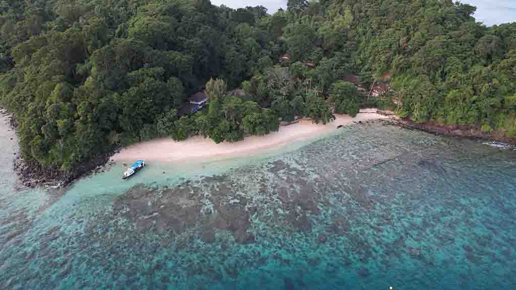 2 murex bangka resort drone view