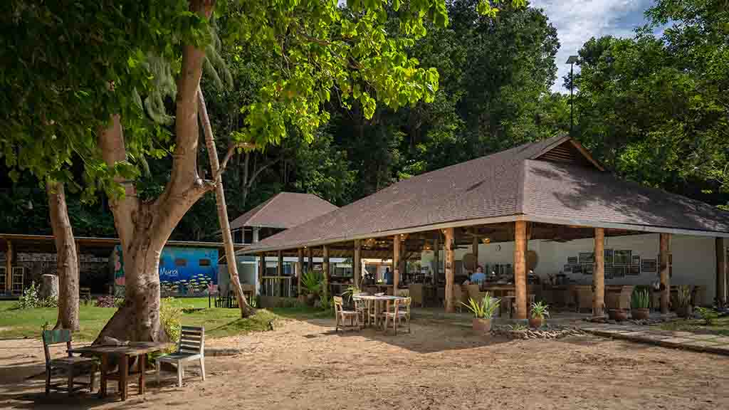2 murex bangka resort restaurant