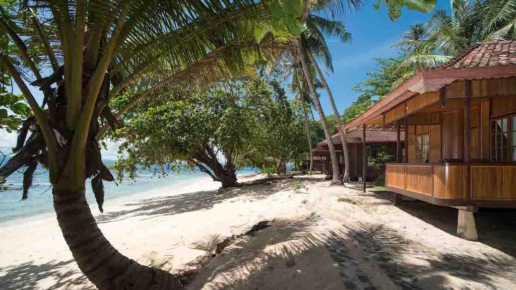 Murex Bangka Dive Resort, North Sulawesi, Indonesia - Beach Front Cottages