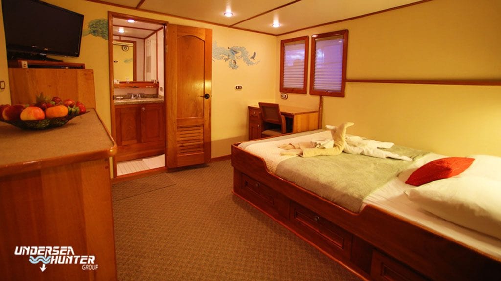 7 Sea Hunter Liveaboard, Cocos Island, Costa Rica cabin