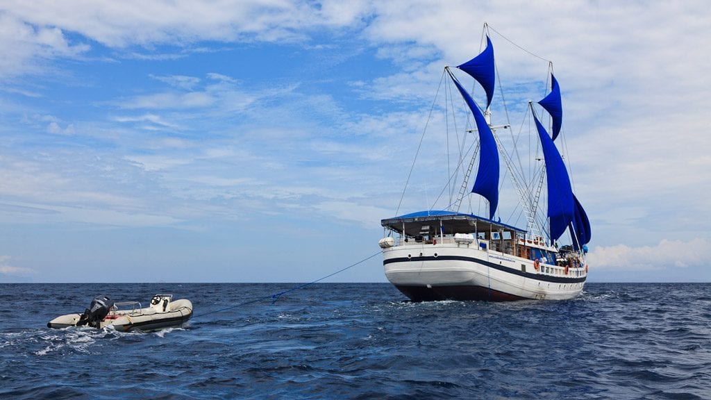 S/Y Indo Siren offers 10 night excursions in Komodo & Raja Ampat wide view
