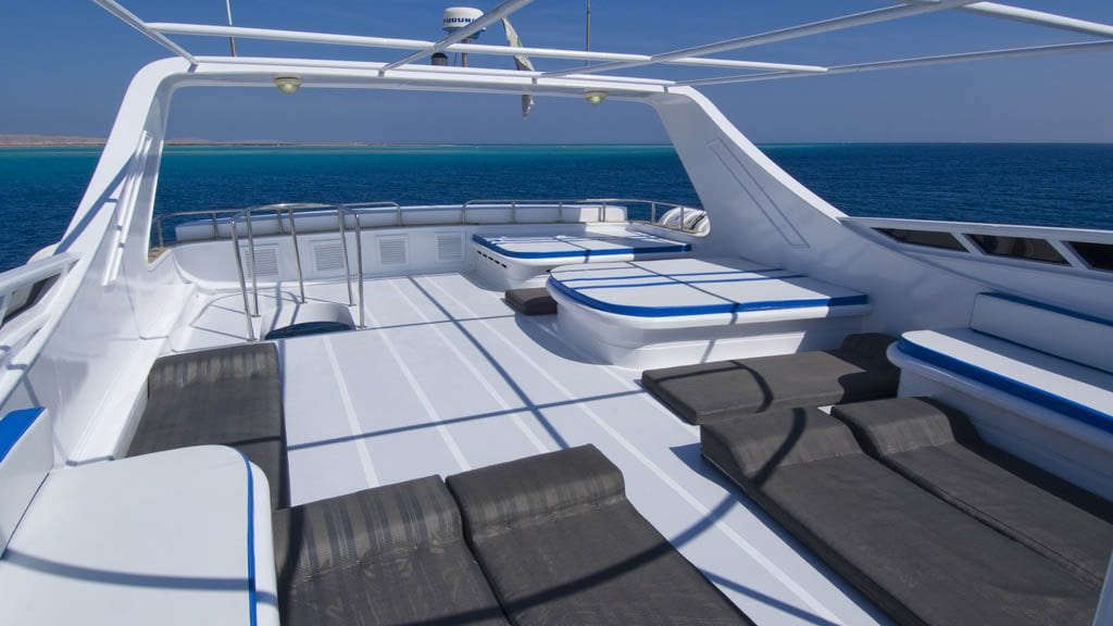 7 M/Y Contessa Mia Liveaboard | Red Sea dive cruises sun deck