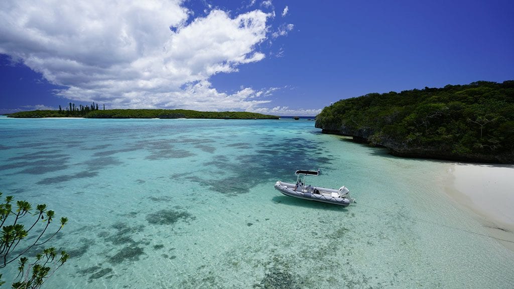 kunie dive center dive boat Diving new caledonia isle of pines