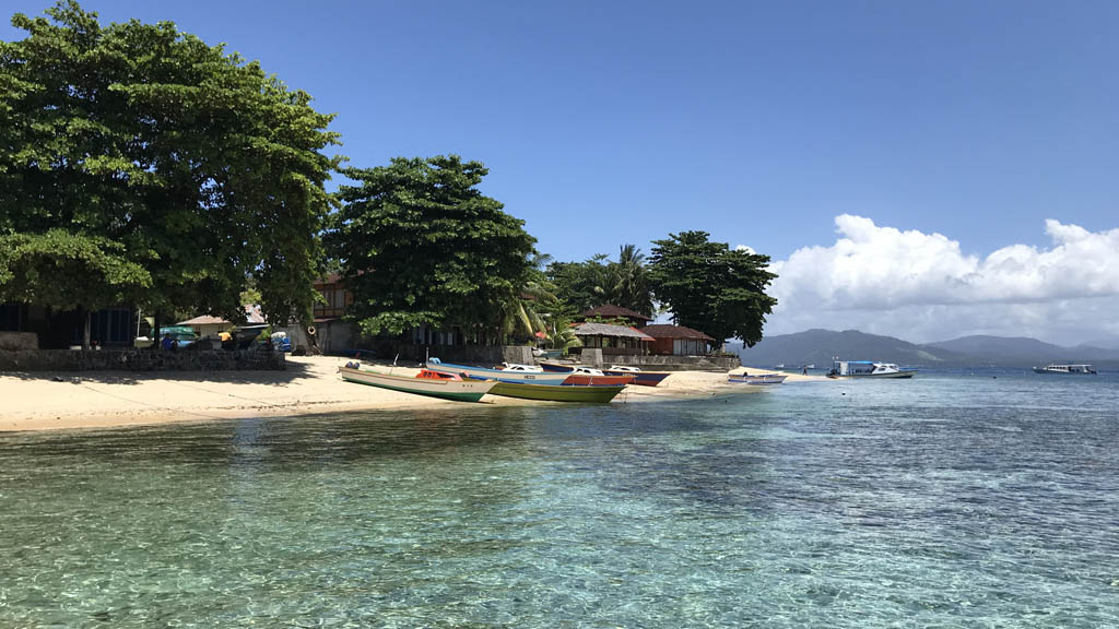 Murex Bangka Dive Resort, North Sulawesi, Indonesia - Crystal Waters