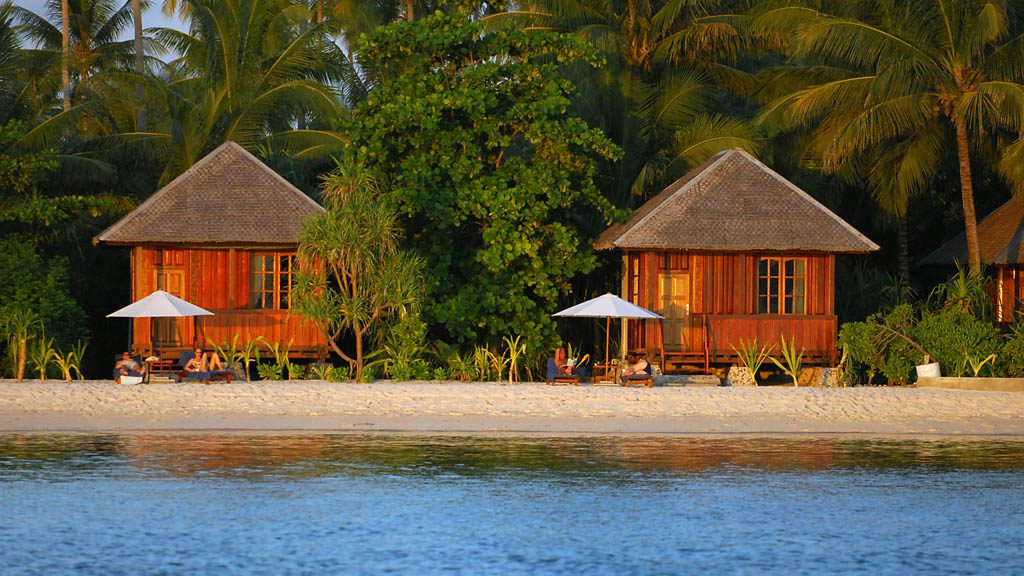 Wakatobi Dive Resort Pulau Tolandono Central Sulawesi - Ocean Bungalows