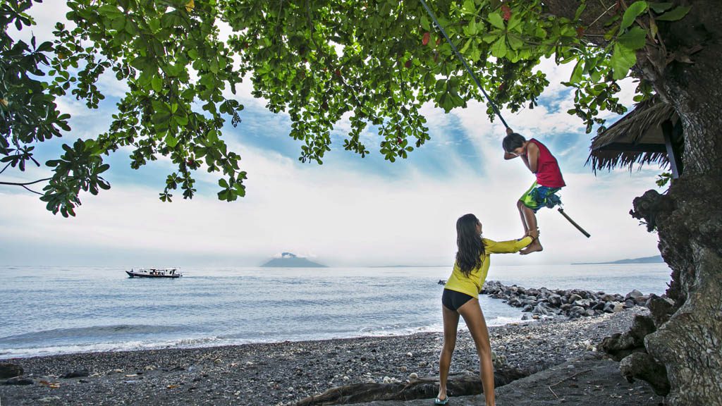 Murex Manado Dive Resort North Sulawesi Indonesia - Playground