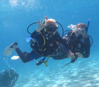 So you want to learn to scuba dive. We present dive qualifications, PADI and SSI, how to learn to scuba dive, where you can learn to scuba dive and when