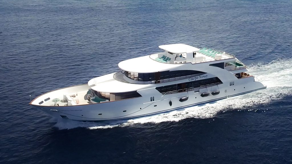 Carpe novo liveaboard maldives hero