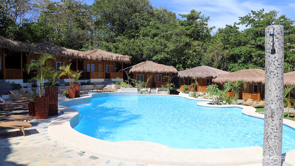 1454-Pool-area-at-Magic-Oceans-Resort-diving-Anda-Bohol-Philippines-DPI-1454.jpg