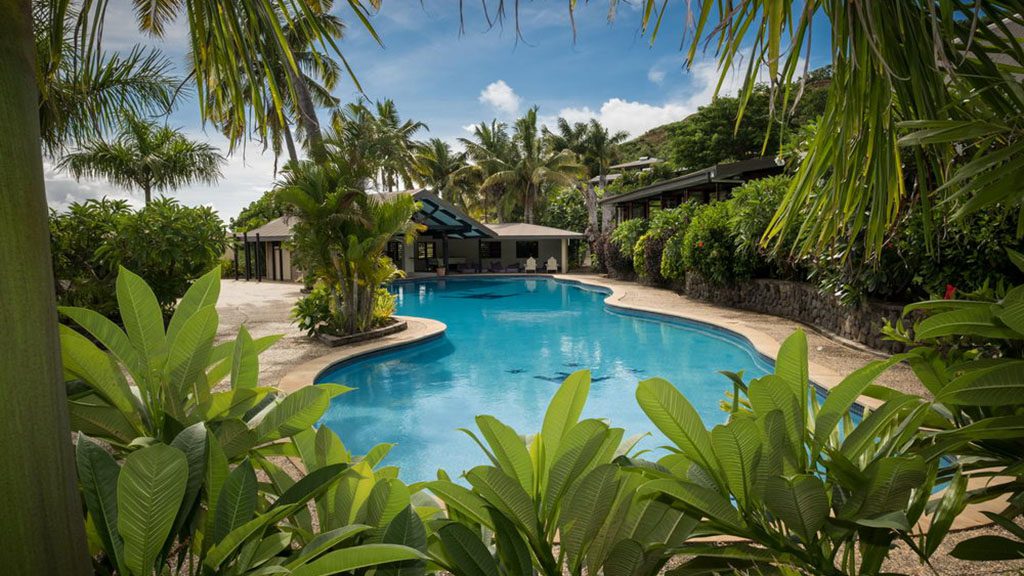 Dive volivoli beach resort fiji main pool 1024