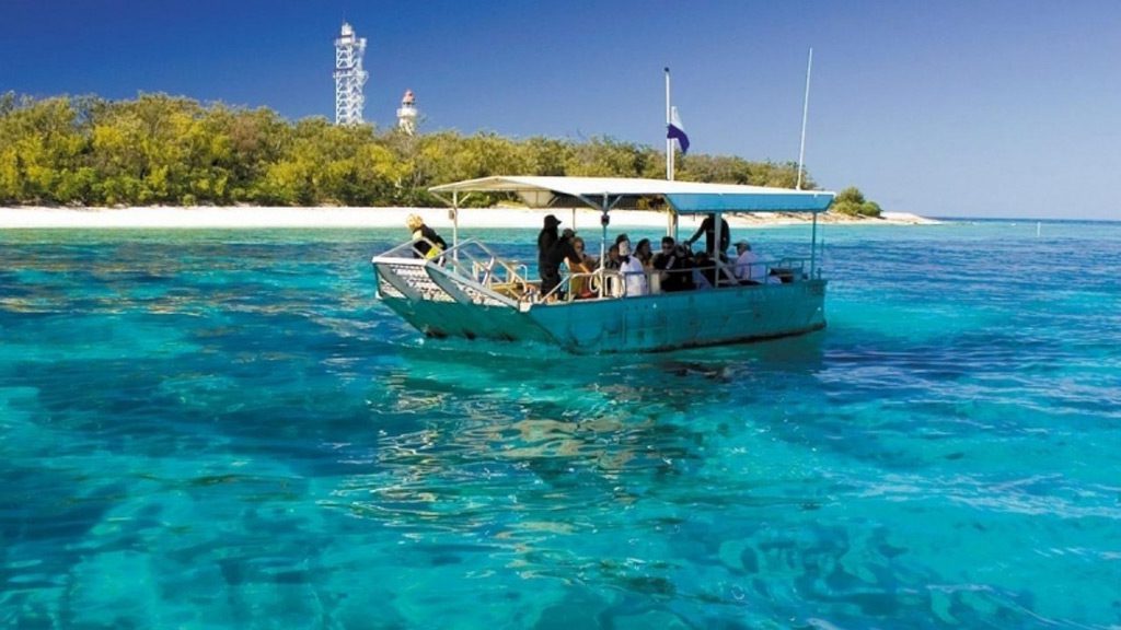 Diving Lady Elliot Island with Lady Elliot Island Eco Resort