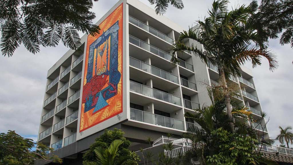 Cairns plaza hotel