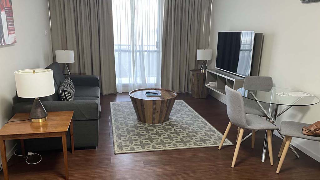 Cairns plaza suite living room 4521