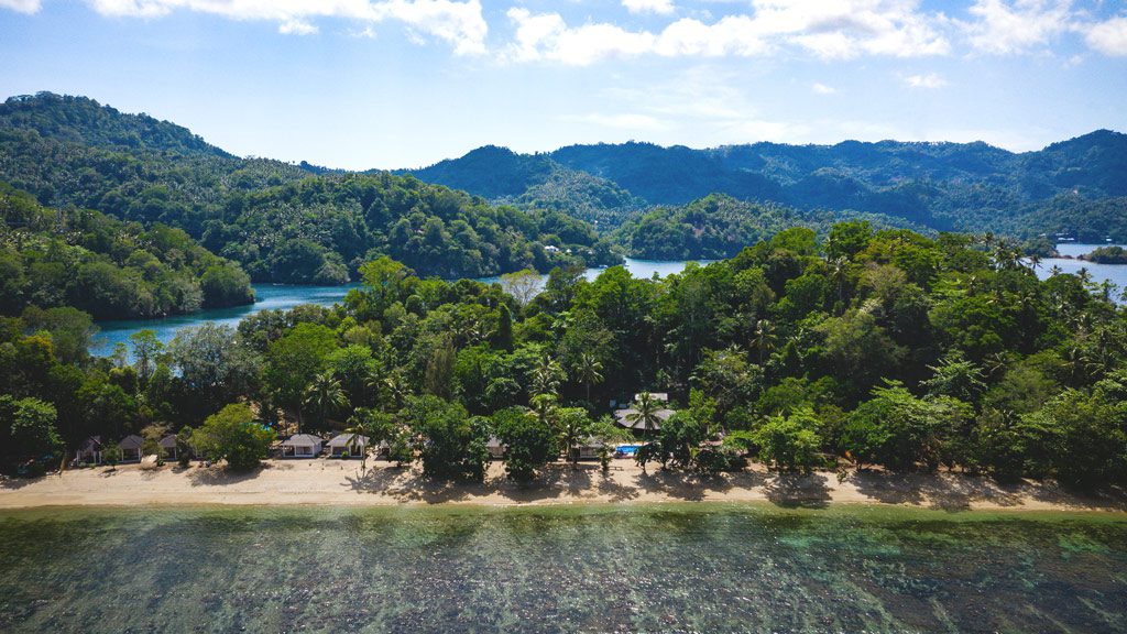 Eco Divers and White Sands Beach Resort Lembeh, North Sulawesi, Indonesia