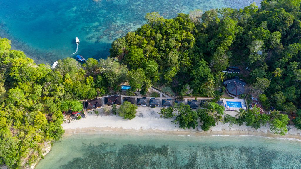 Eco Divers and White Sands Beach Resort Lembeh, North Sulawesi, Indonesia