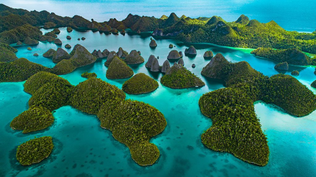 32 scubaspa komodo raja ampat ambon sorong indonesia islands
