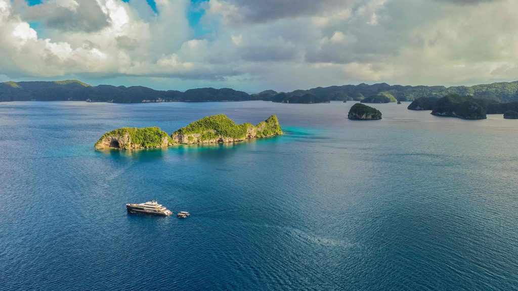 M/Y Black Pearl Liveaboard, Palau, Micronesia