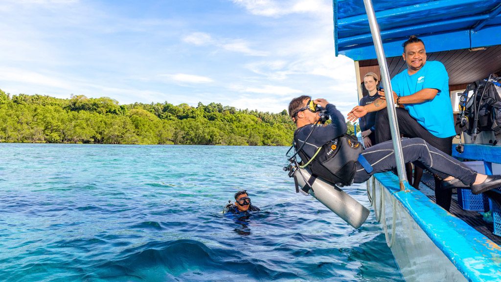 Dive Bunaken, Bangka with Thalassa Manado Dive and Wellness Resort, North Sulawesi