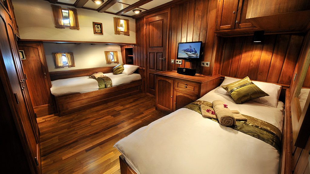 2 Palau Siren Liveaboard Palau double cabin