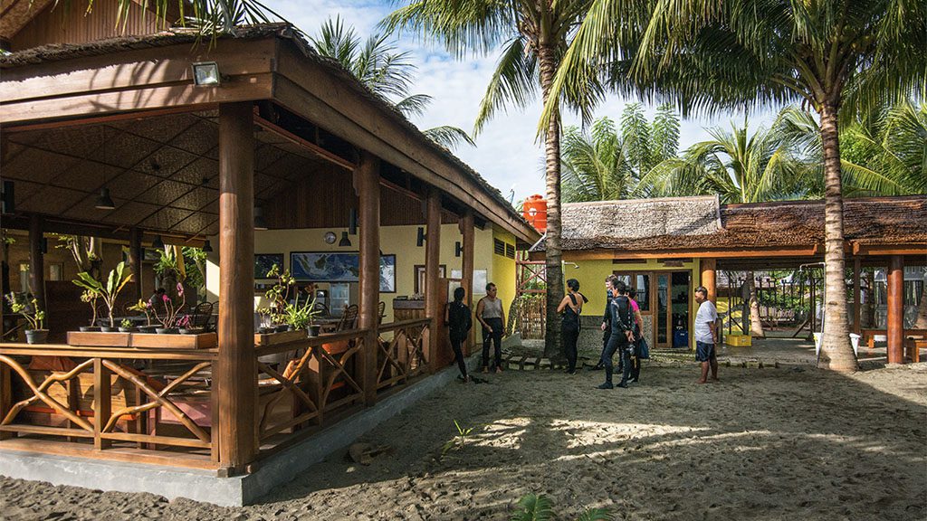 5 Tompotika dive resort Central Sulawesi Indonesia divers restaurant