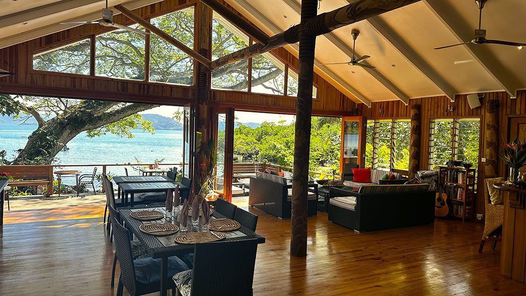 6 Sau Bay Resort and Spa Taveuni Fiji dining