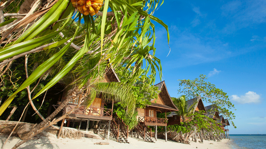 7 Lankayan Island Sabah Borneo Malaysia beach bungalows