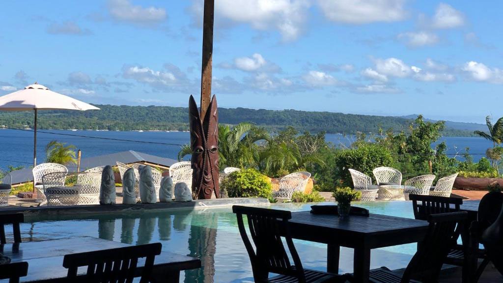 2 deco stop lodge Santo Vanuatu restaurant view