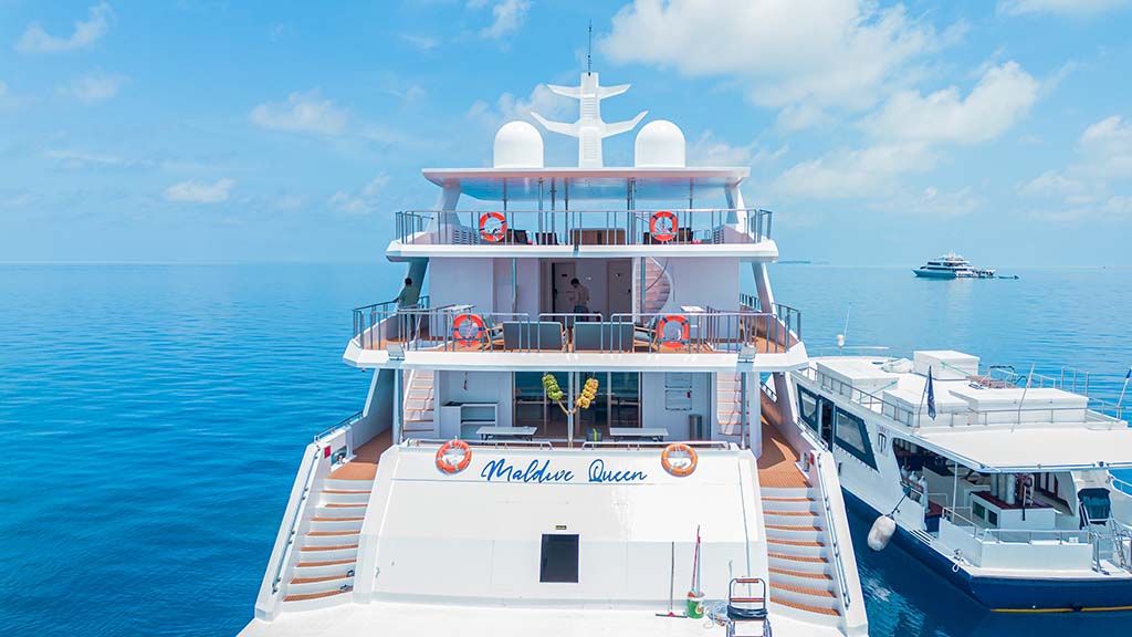 0 maldives master liveaboard and dhoni