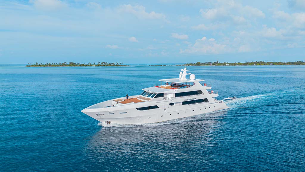 0 maldives master liveaboard hero