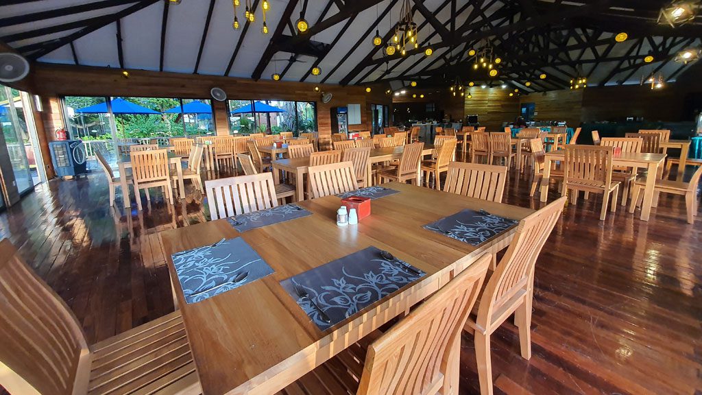 17 borneo divers mabul malaysia dining hall