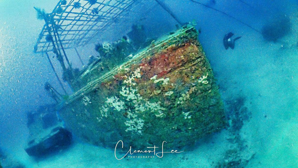 41 borneo divers mabul malaysia wreck 3