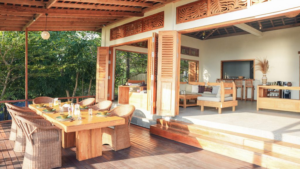 16 alor tanapi east nusa tenggara indonesia dive resort dining 2