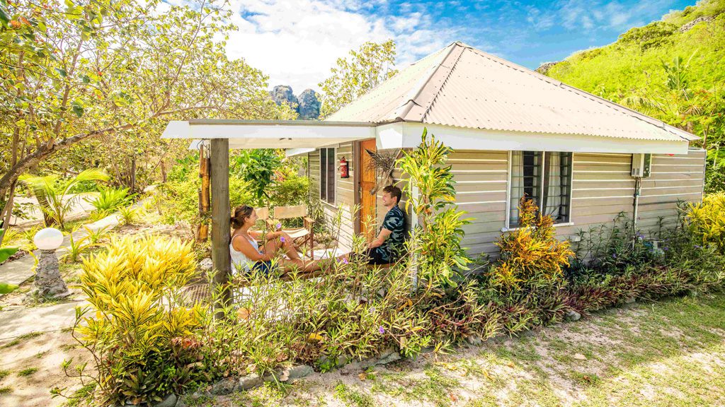 30 barefoot kuata island resort yasawa fiji garden bure exterior