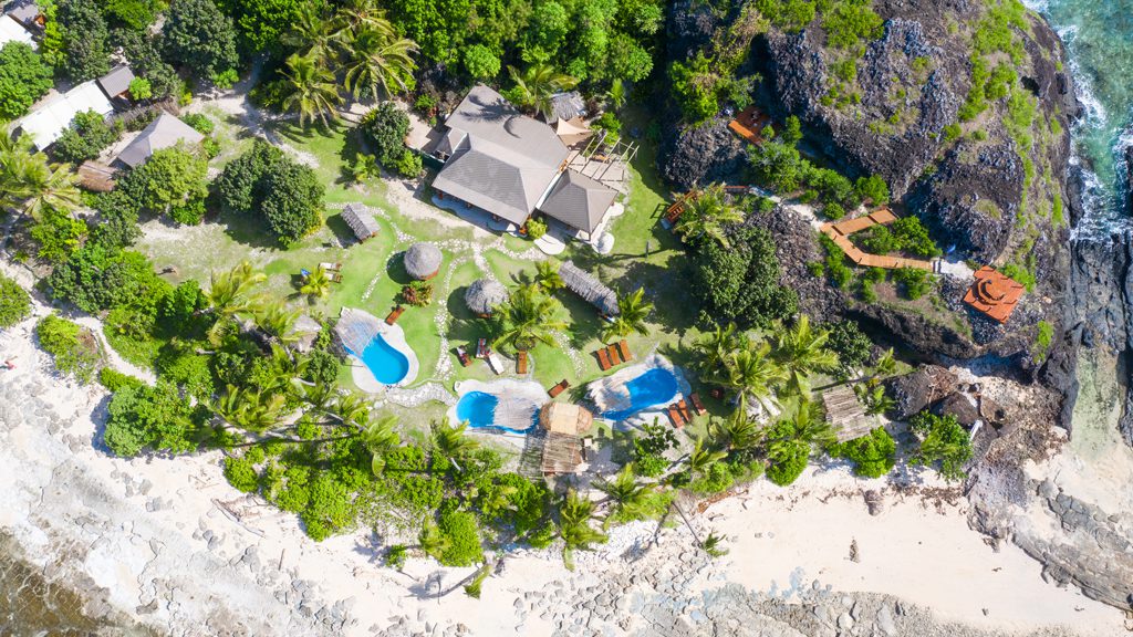 8 barefoot kuata island resort yasawa fiji aerial view 2