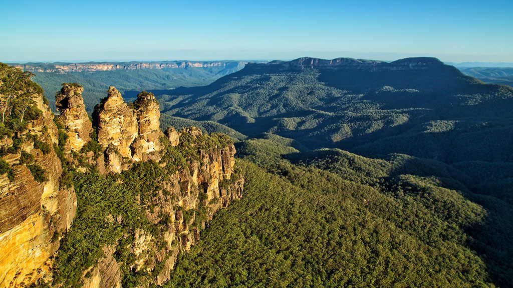 Blue mountains three sisters shutterstock 263120612 1024